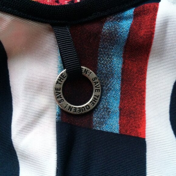 Save the Queen Womens Top T-Shirt 2XL Multicolor Pattern Heart Cap Sleeve - Picture 10 of 11